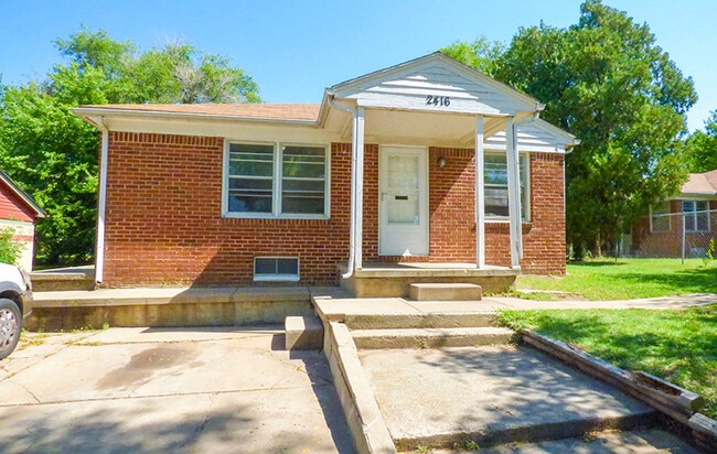 Building Photo - 2416 Audrey St