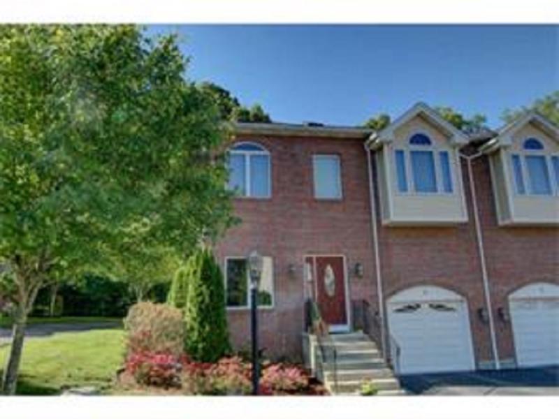 Primary Photo - 131 Fruit Hill Ave