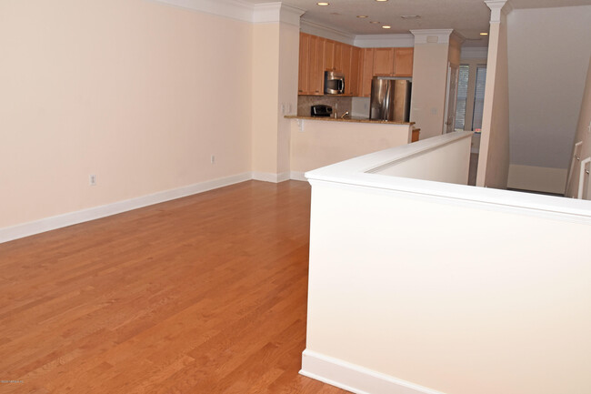 Building Photo - 9823 Tapestry Park Circle