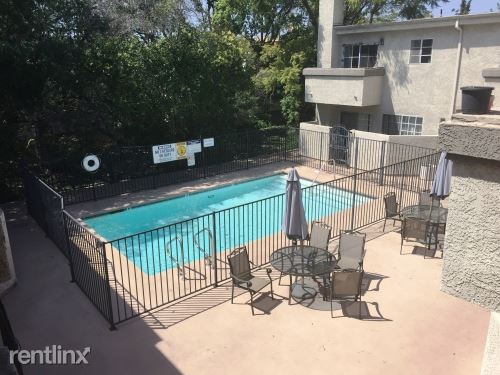 Foto del edificio - 10825 Blix St