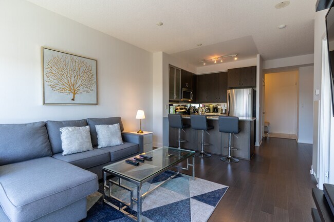 Photo du bâtiment - 19 Yorkville Ave