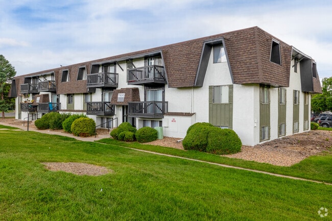 Building Photo - Trailgrove
