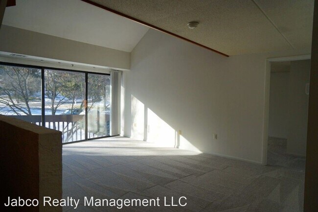 Building Photo - 2 br, 2 bath House - 803-2 Stratford Drive