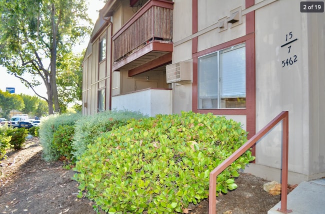 Building Photo - 5462 Adobe Falls Rd