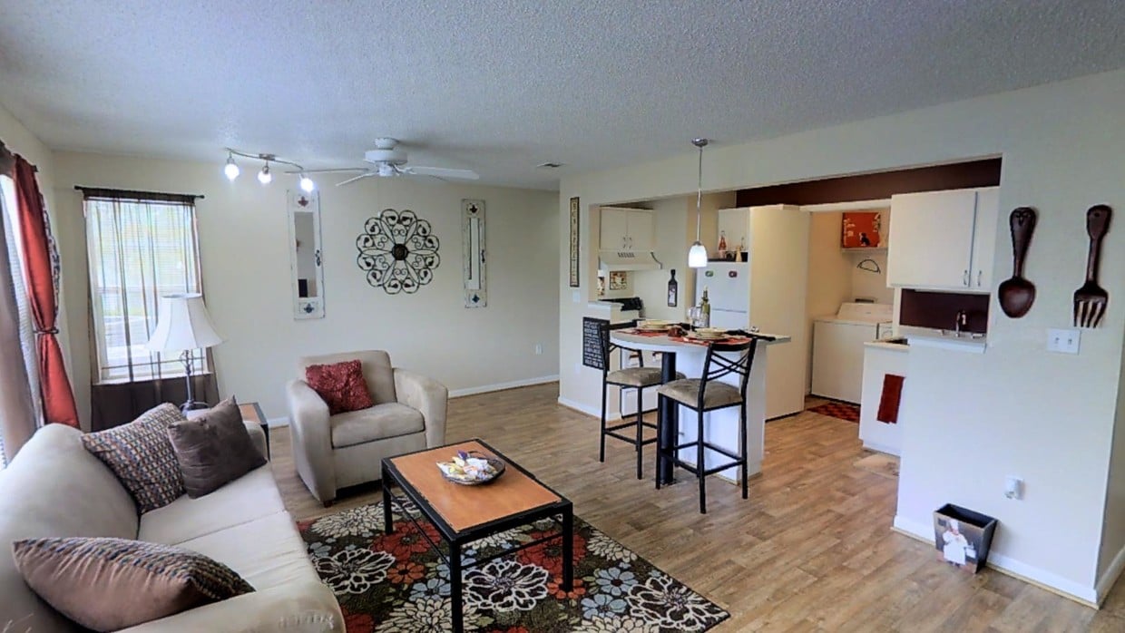 Photo - The Trails at Wolf Pen Apartments