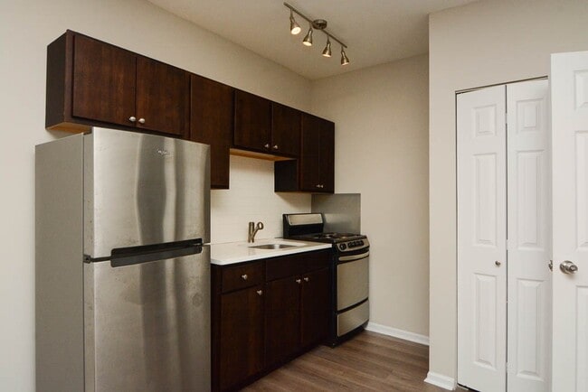 Building Photo - 1627 N Humboldt Blvd