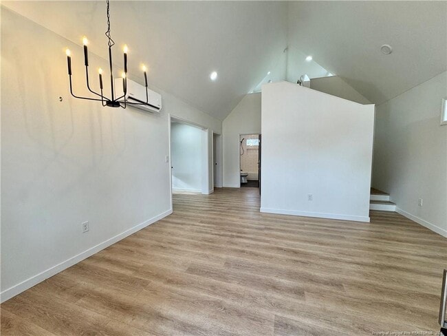 Foto del edificio - 313 N Moore St