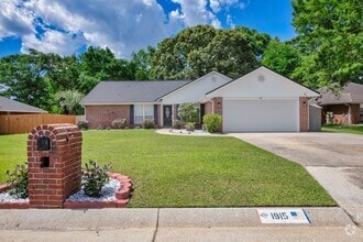Building Photo - 1915 Waxwing Dr