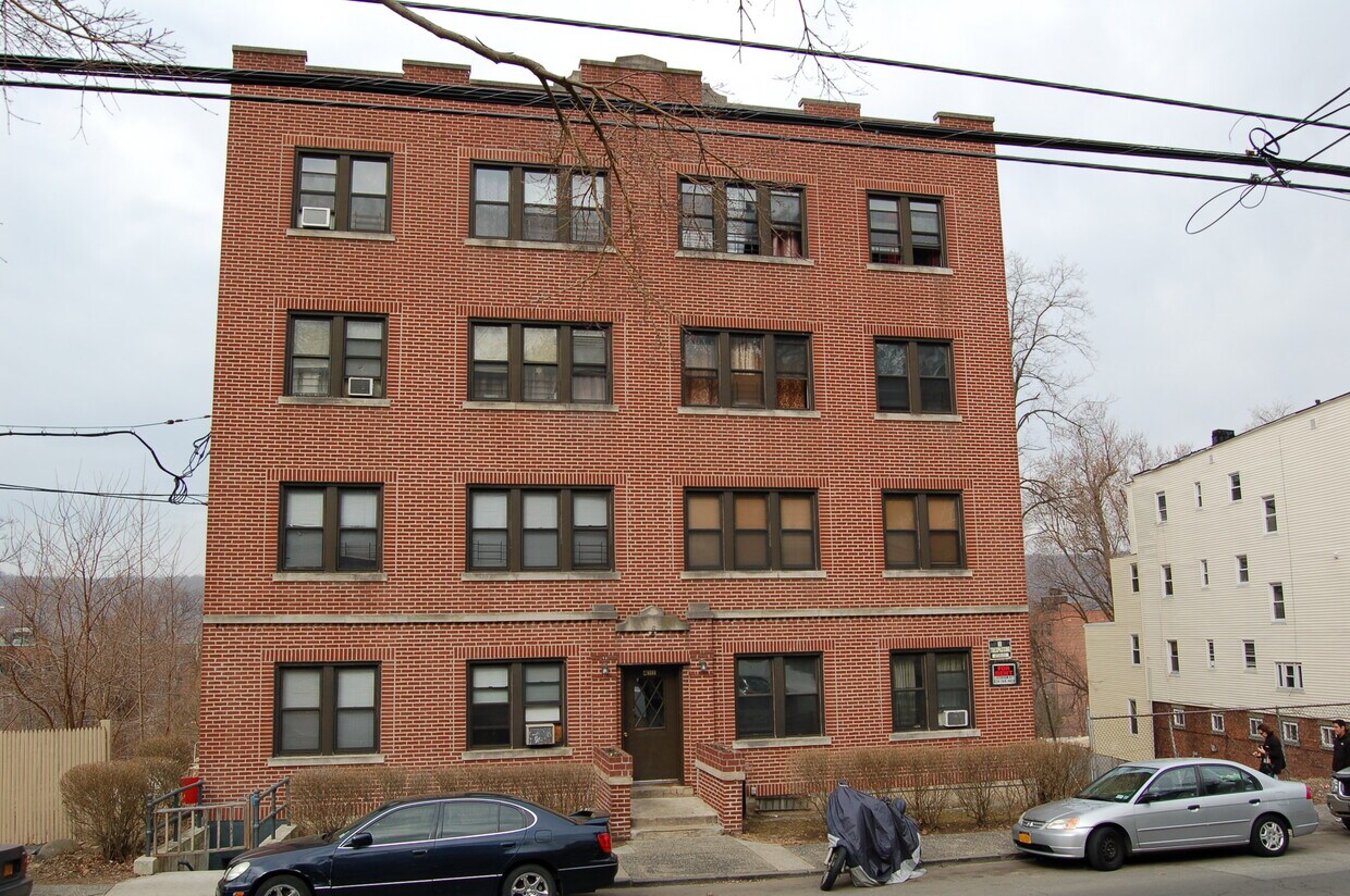411 Warburton Ave Unit 2A, Yonkers, NY 10701 Apartments in Yonkers