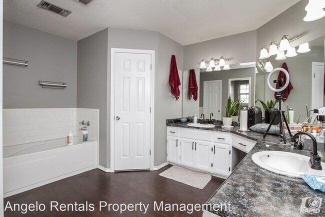 Foto del edificio - 3 br, 2 bath House - 5827 Dominion Ridge C...