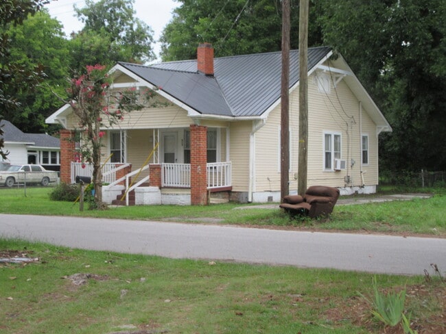 Building Photo - 513 N McQueen St
