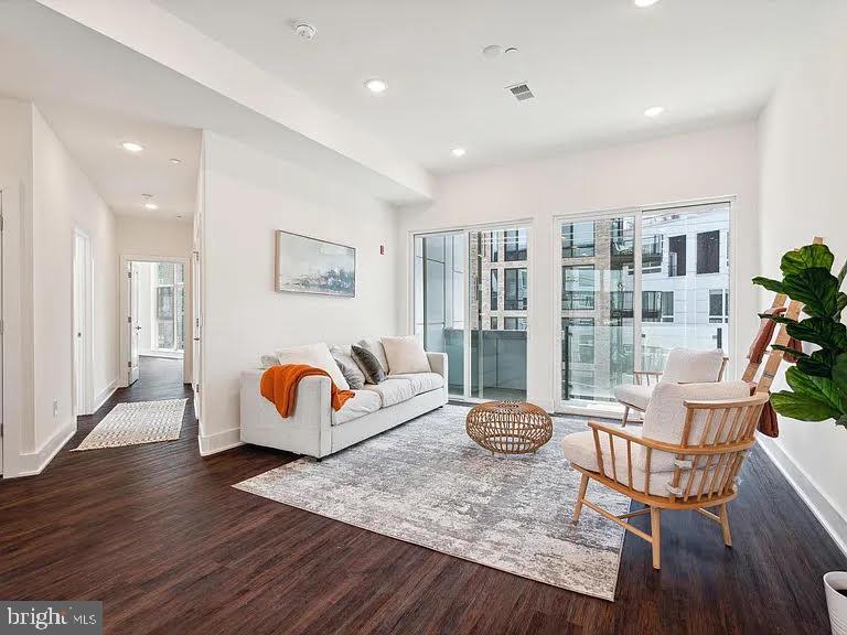 Foto principal - 1102 N 2nd St