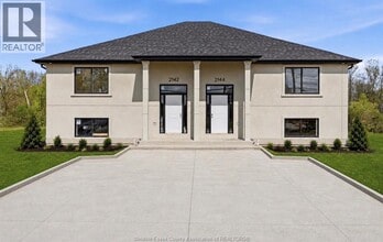 Building Photo - 2142 Daytona Ave