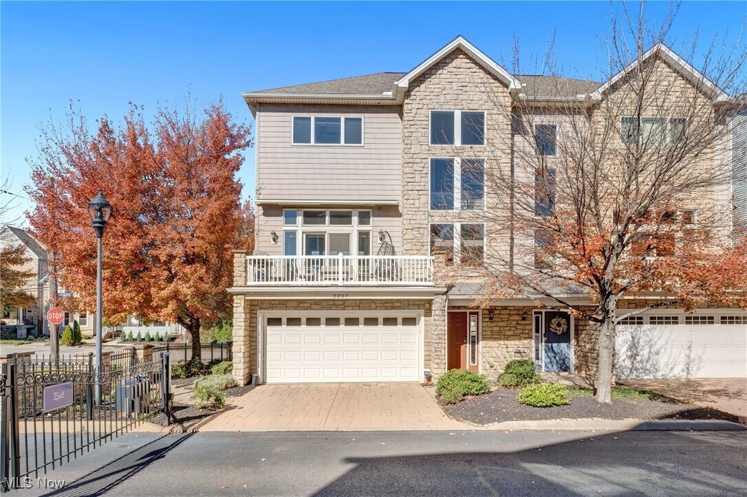 Foto principal - 2227 City View Dr