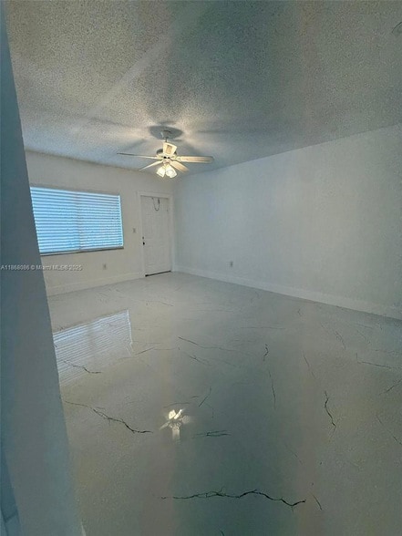 Foto del edificio - 3401 SW 9th Terrace