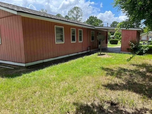 Building Photo - 100 Chuck Cir