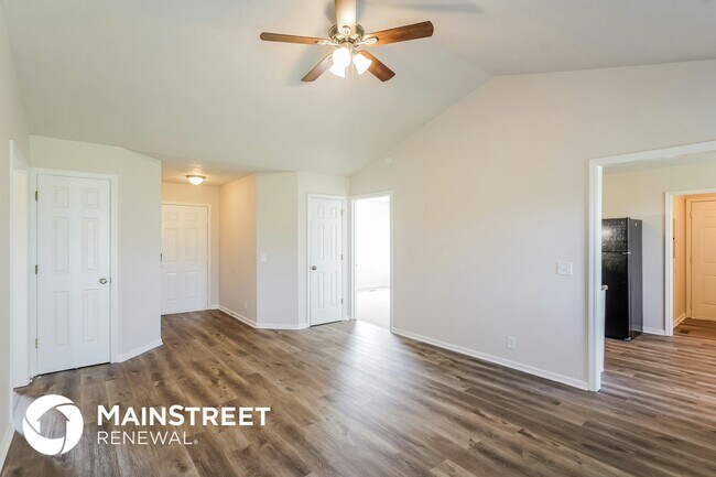 Foto del edificio - 1737 Heritage Glen Dr
