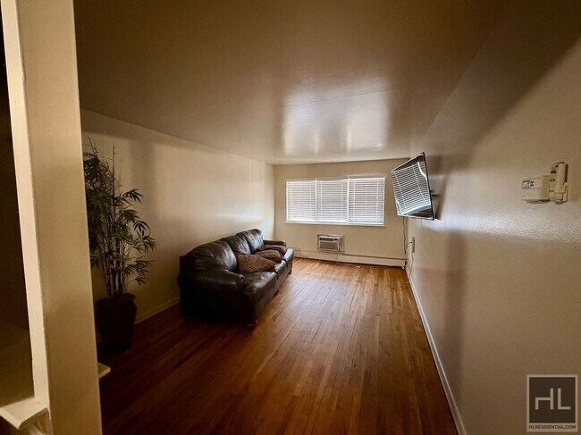 Foto del edificio - METCALF AVENUE, BRONX