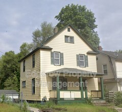 Building Photo - 915 Neland Ave SE