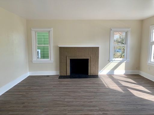 Building Photo - Remodeled 3 Bedroom Home-Duplex in Loyal Heights READY FOR MOVE IN NOW at $3995!