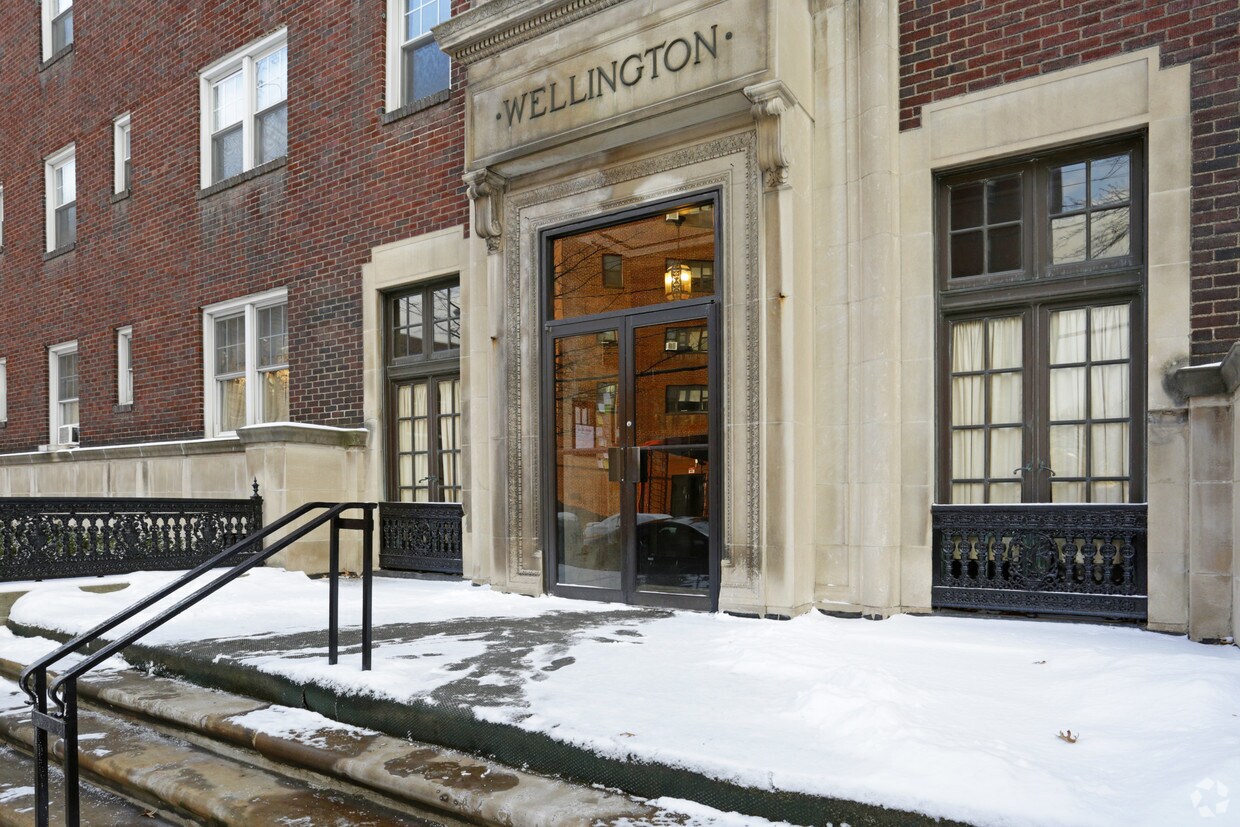Wellington Apartments Apartments 245 Melwood Ave Pittsburgh, PA