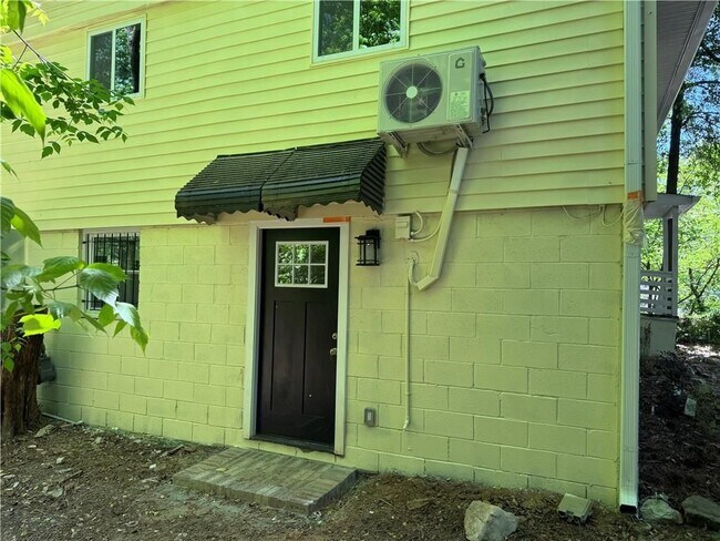 Foto del edificio - 6632 Stark Ct