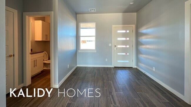 Building Photo - 218 Olde Ml Ct