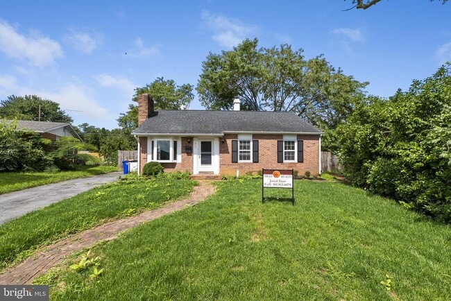 Building Photo - 1317 Cedarwood Dr