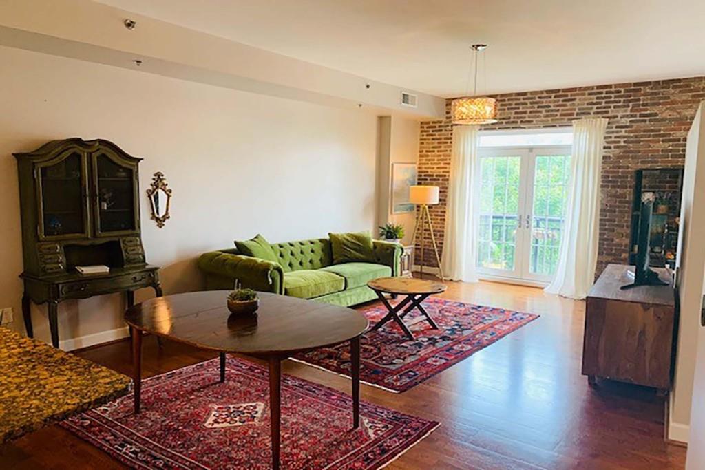 Foto principal - 325 East Paces Ferry Rd NE