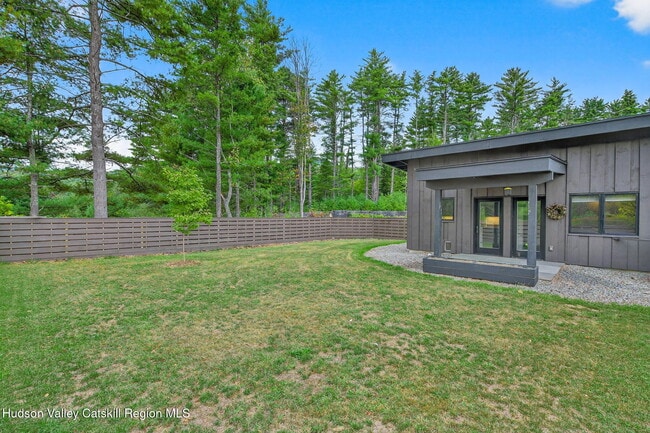 Building Photo - 422 Wittenberg Rd