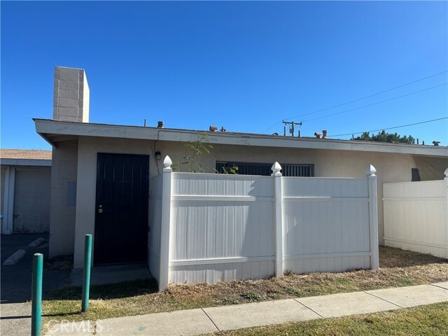 Building Photo - 16127 Orange Ct