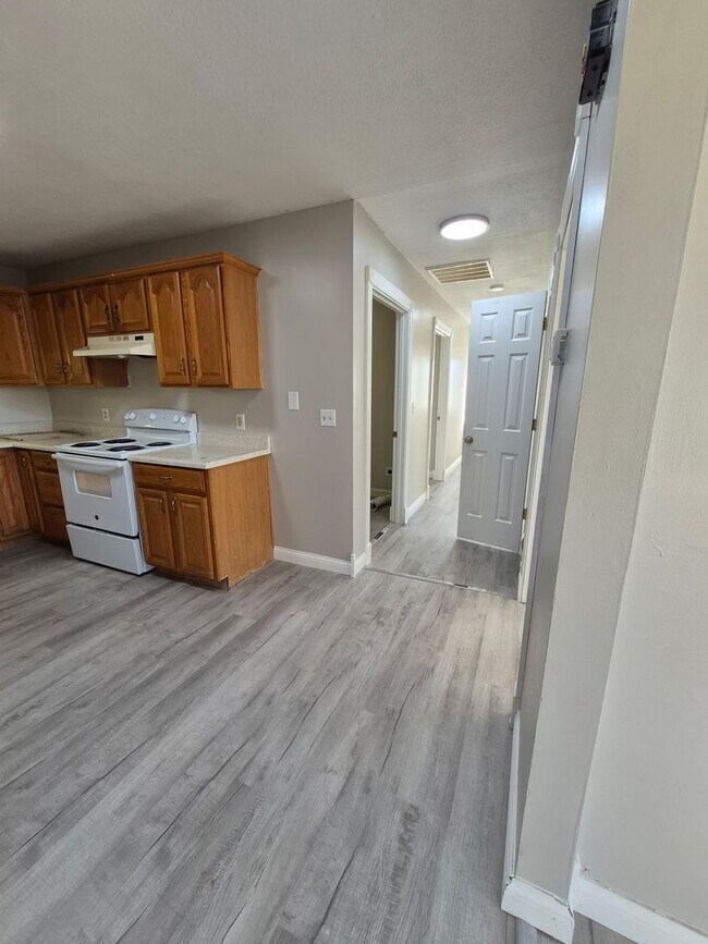 Foto del edificio - 2 Bedroom on Woebegona