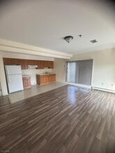 Building Photo - 620 1st Ave