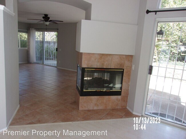 Foto del edificio - 3 br, 2.5 bath House - 517 Brookside Drive