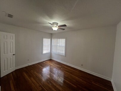 Foto del edificio - 2809 Elgin Ave
