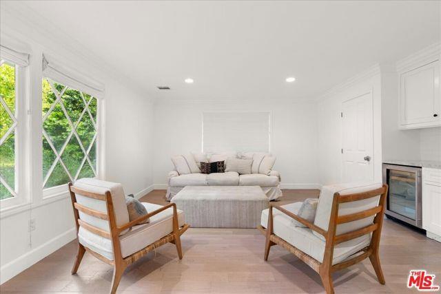 Foto del edificio - 9774 Burnley Pl
