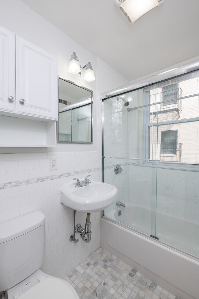 Building Photo - 49 Worthington St