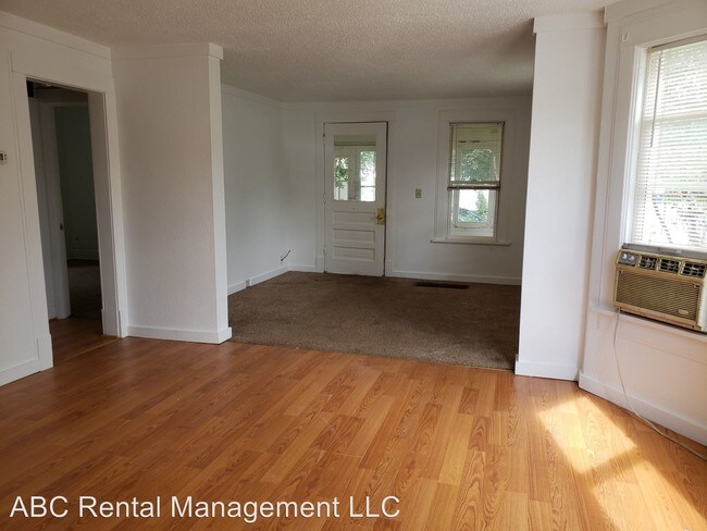 Building Photo - 629 Plumer St