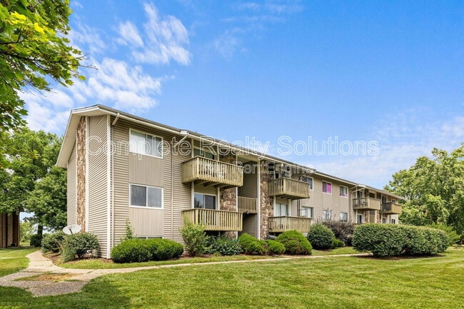 Building Photo - 2042 Gascony Parc Dr