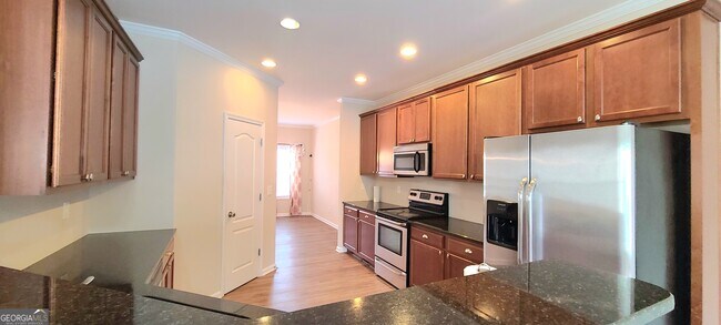 Foto del edificio - 2472 Mildon Hall Ln