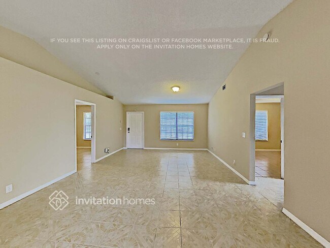 Foto del edificio - 6750 Royal Palm Beach Blvd