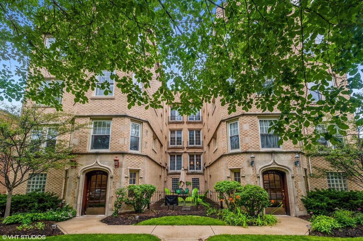 Foto principal - 1615 Monroe St