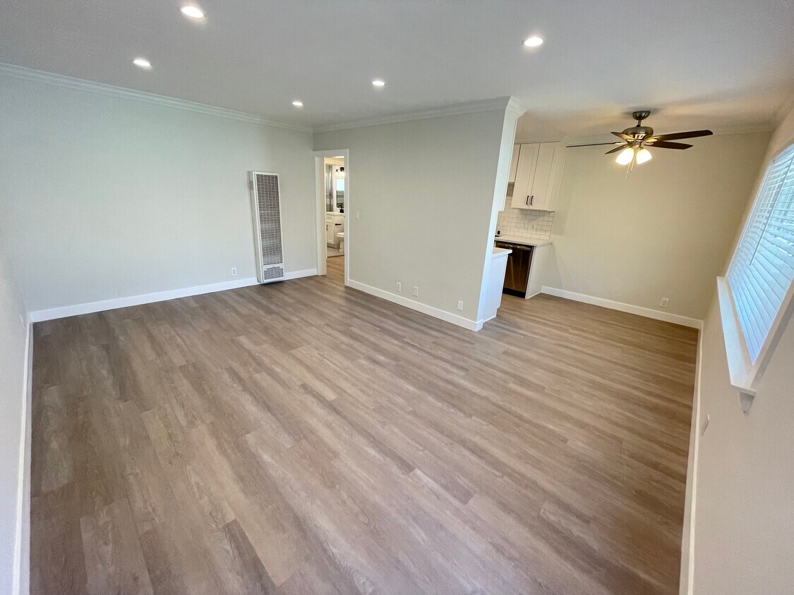 Foto principal - 1549 S. Westgate Ave.