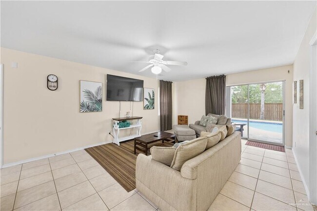 Foto del edificio - 14 W Bahama St