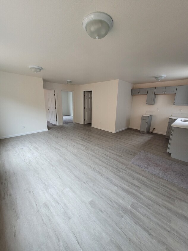Foto principal - 11015 Condon Ave