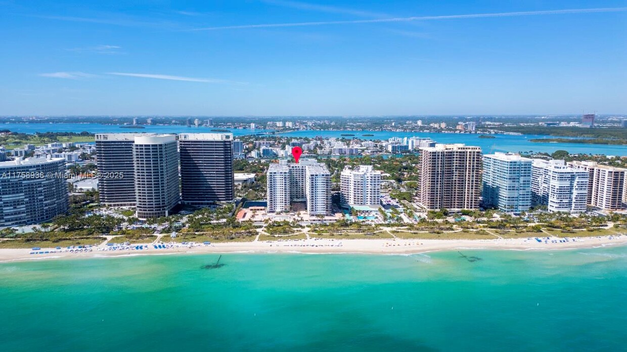 Primary Photo - 9801 Collins Ave