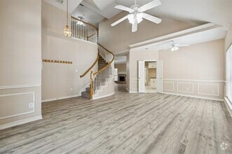 Building Photo - 1009 Spanish Oak Dr