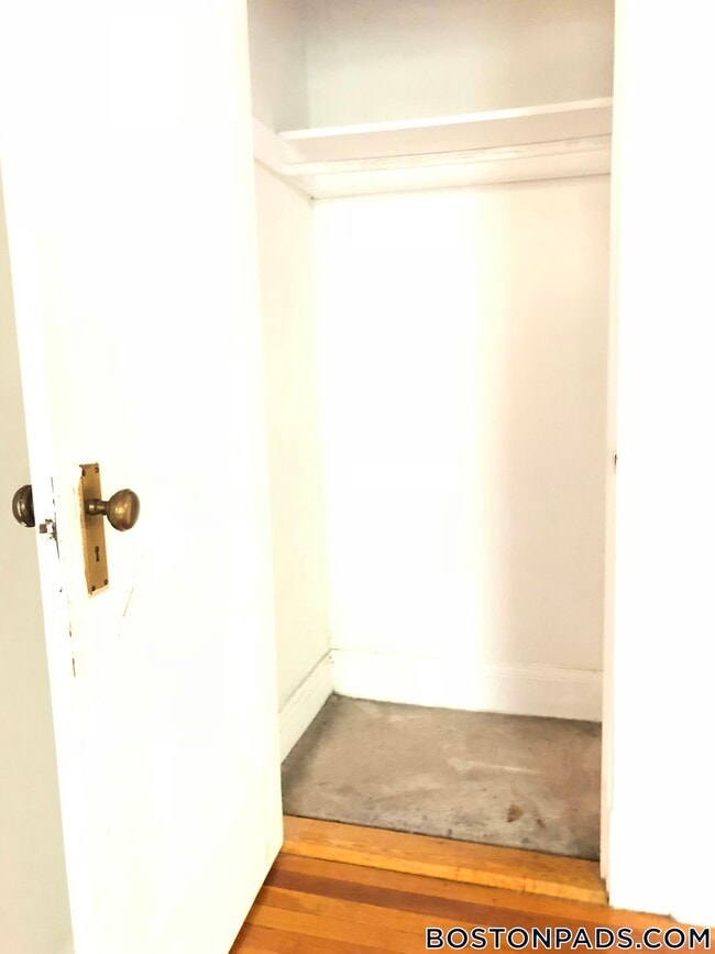 Foto del edificio - 72 Strathmore Rd