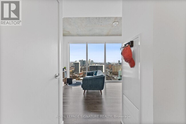 Photo du bâtiment - 65 Mutual St