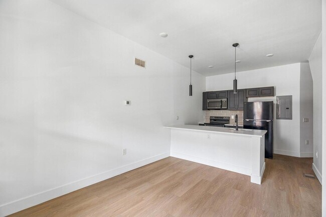 Foto del edificio - 1351 Kerbaugh St